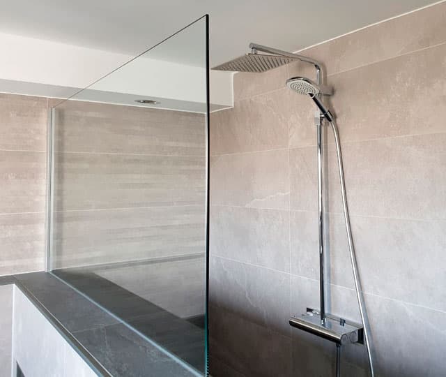 Tendales y mamparas en A Coruña